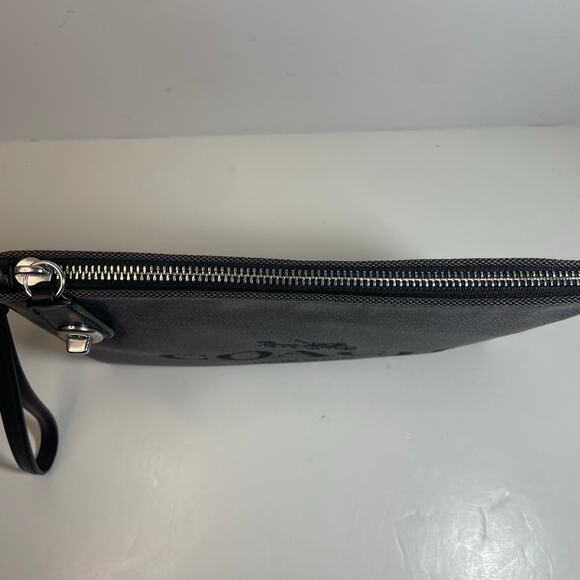 NWOT Coach 1941 Turnlock Pouch 26 with Horse and Carriage Jacquard Black C3387 - Picture 5 of 8